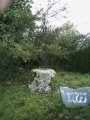 Sur la D644, prendre direction BOULDOIRES (D167), environ 1 Km, devant un ensemble de batiments fermier.